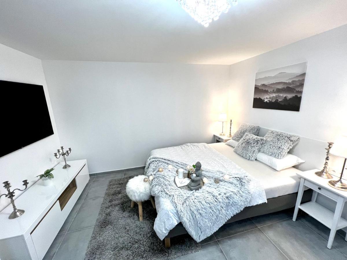 Apartmany Ellie Znojmo Bagian luar foto