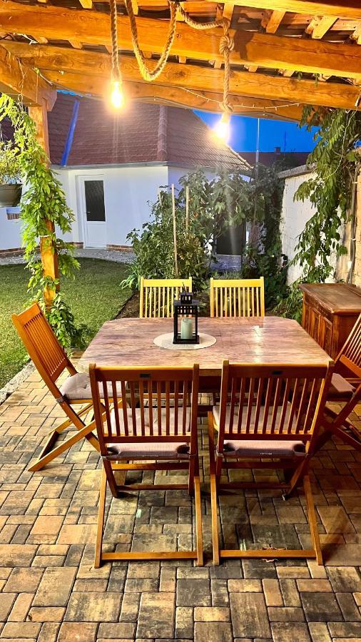 Apartmany Ellie Znojmo Bagian luar foto
