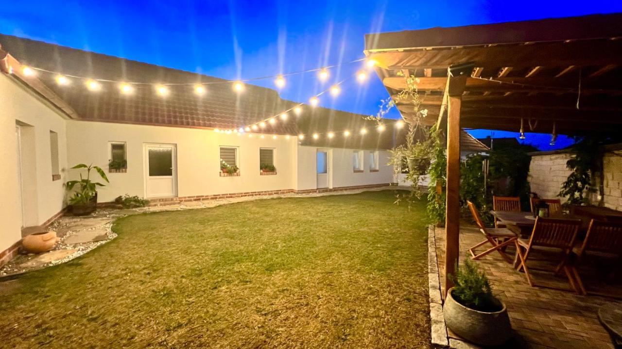 Apartmany Ellie Znojmo Bagian luar foto