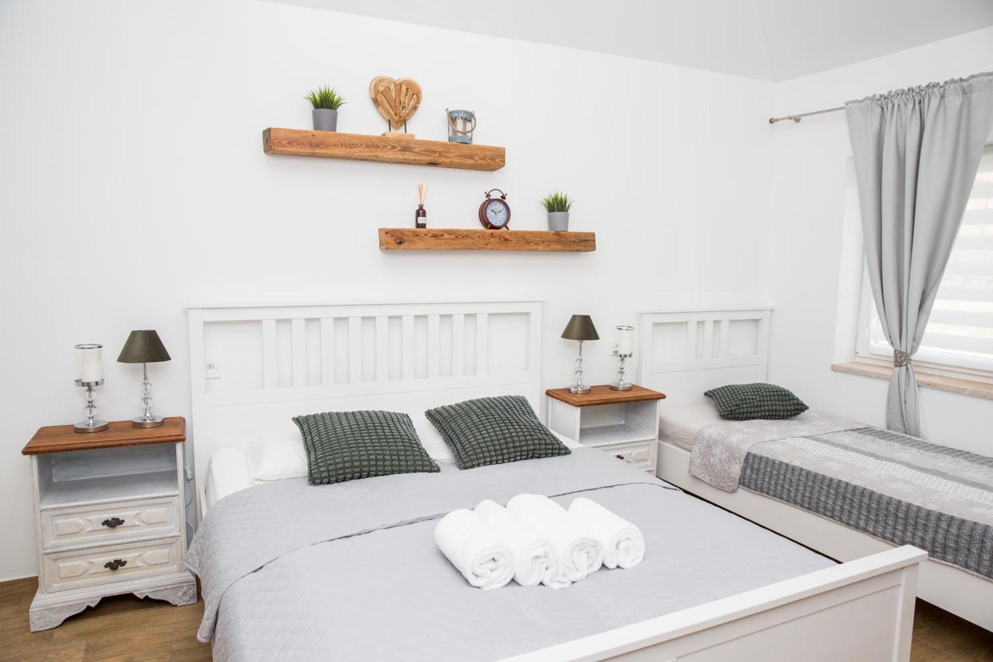 Apartmany Ellie Znojmo Bagian luar foto