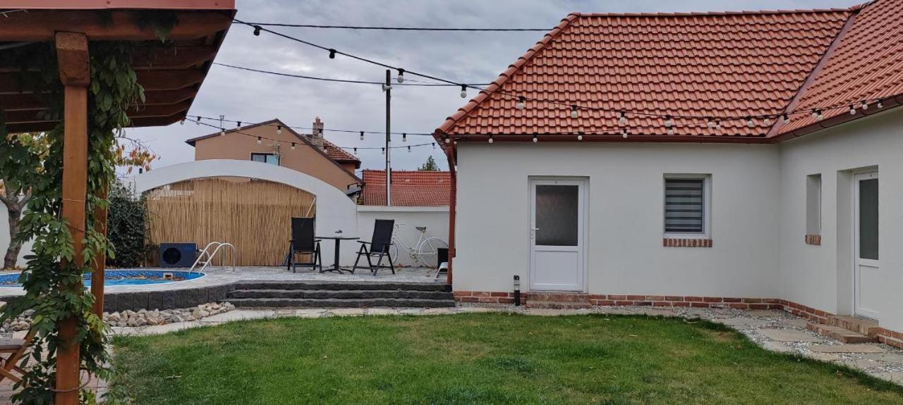 Apartmany Ellie Znojmo Bagian luar foto