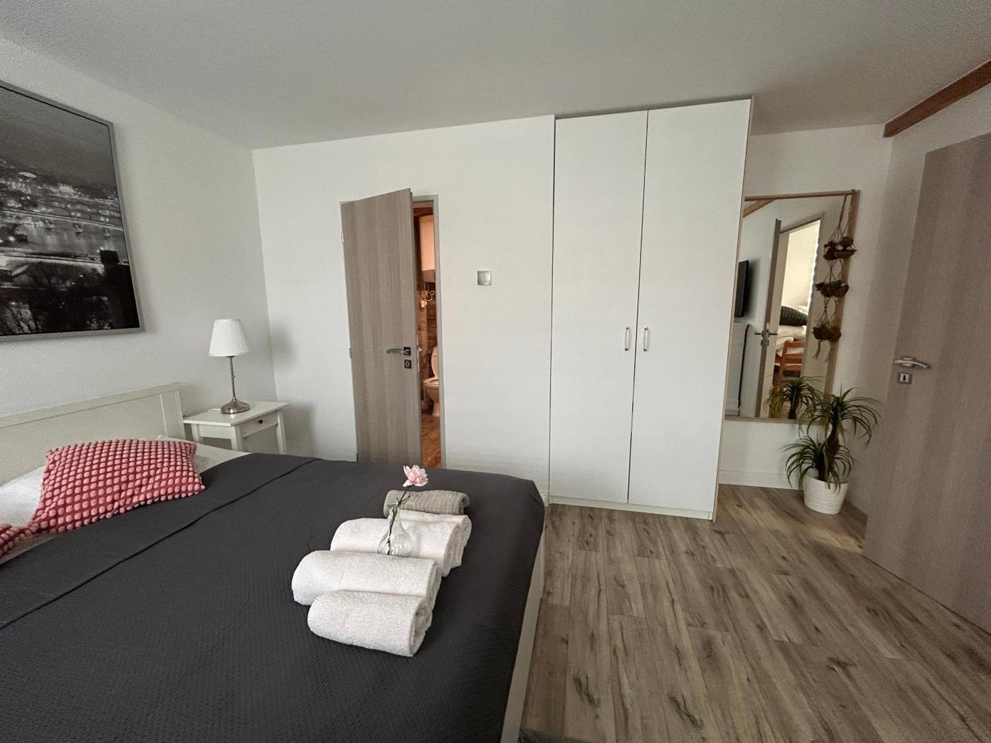 Apartmany Ellie Znojmo Bagian luar foto